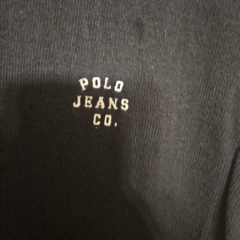 Polo by Ralph Lauren Men's V-Neck Sweater in Black - Picture 2 of 4